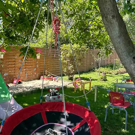 Levendula Vendeghaz Tatil Evi *